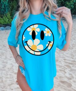 Lagoon Blue Comfort Colors Daisy Smiley Face Tee Quality Retro Tee  Summer Cover Ups