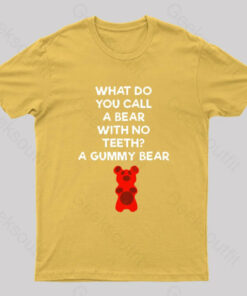 Bear With No Teeth Geek T-Shirt