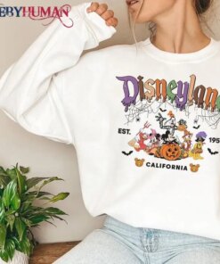 Disneyland Halloween Est 1955 California Vintage Unisex Sweatshirt Classic T-Shirt