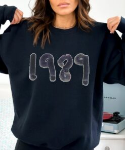 1989 Music Album Sweatshirt And Hoodie 1989 Crewneck 1989 Taylor Swift Album Cover Taylor Swift 1989 Hoodie Taylor Swift 1989 Cd With Polaroids Shirt 1989 New Album Cover New