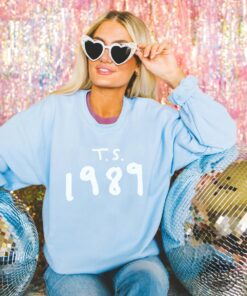 1989 Sweatshirt Light Blue 1989 Crewneck 1989 Taylor Swift Album Cover Taylor Swift 1989 Hoodie Taylor Swift 1989 Cd With Polaroids Shirt 1989 New Album Cover Taylor Swift Damn Season
