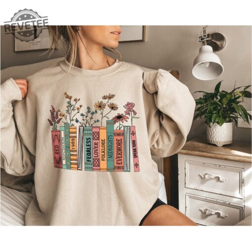 Albums As Books Sweatshirt Trendy Aesthetic For Book Lovers Crewneck Sweater Taylor Swift Folklore Shirt Taylor Swift Chiefs Shirt Taylor Swift T Shirt Ideas Taylor Swift Red T Shirt new