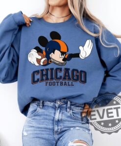 Chicago Bears Mickey Mouse Football Vintage Style Sweatshirt Hoodie Tshirt Tee Gift For Fan Mens Womens Retro Sweatshirts Sweater Hoodies Unique