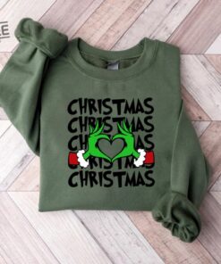 Christmas Shirt Grinch T Shirt Dr Seuss Outfit Christmas Gifts Heart Hands Graphic Tees Xmas Womens Clothing Holiday T Shirts Unique