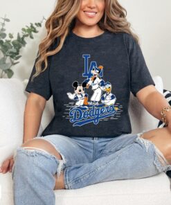 Disney Dodgers Shirt Mickey Shirt Mickey And Friends Shirt Disneyland Shirt Disney Retro Shirt La Dodgers Game Today Dodgers Game Today