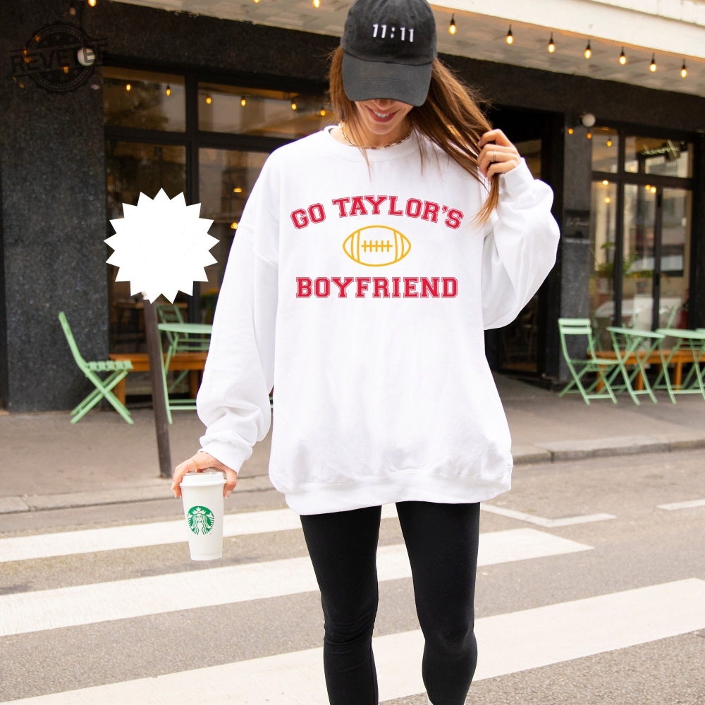 Go Taylors Boyfriend Sweatshirt Travis And Taylor Taylor Football Shirt Trendy Oversized Sweatshirt For Football Season Vsco Aesthetic new Go Taylors Boyfriend Sweatshirt Travis And Taylor Taylor Football Shirt Trendy Oversized Sweatshirt For Football Season Vsco Aesthetic new