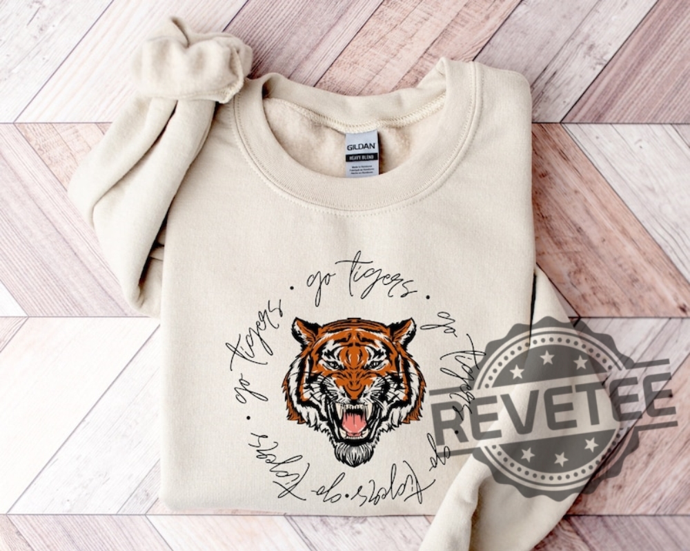 Go Tiger Ripon Tigers Sweatshirt Tshirt Hoodie Game Day Gift For Her Him Crewneck Pullover Hoodies Unique Go Tiger Ripon Tigers Sweatshirt Tshirt Hoodie Game Day Gift For Her Him Crewneck Pullover Hoodies Unique