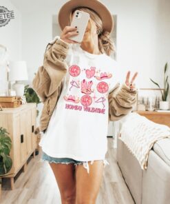 Howdy Valentine Comfort Colors Western Graphic Tee Retro Valentines Day Shirt Cowgirl Valentines Shirt Western Valentines Shirt