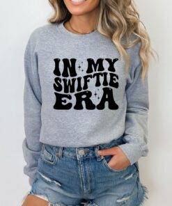 In My Swiftie Era Sweatshirt Swiftie Era Hoodie Cute Woman Sweatshirt Retro Sweater Swiftie Version Sweater Trendy Women Sweatshirt Unique