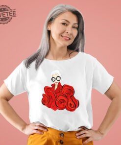 Iris Apfel T Shirt Fashion Icon Dies At 102 Iris Apfel T Shirt Fashion Icon Iris Iris Apfel Fashion Unique