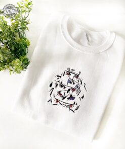 Naruto Uchiha Itachi Embroidered Sweatshirt Anime Birthday Gift Anime Gift Anime Fan Naruto Characters Itachi Uchiha Sharingan Unique