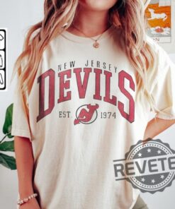 New Jersey Devils Shirt Hoodie Sweatshirt Tee Gifts Merch Vintage 90S New Jersey Devils Hockey Retro Crewneck Gift For Fan College Tees Unique