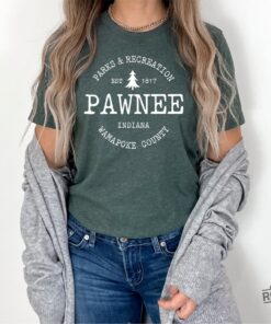 Pawnee Vintage Shirt Parks & Rec Shirt Unique Gift Hoodie Long Sleeve Mug