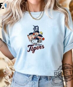 Peanuts Mlb Detroit Tigers Snoopy And Friends T Shirt Hoodie Unique