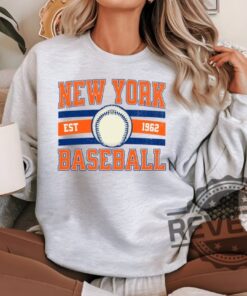 Retro New York Mets Crewneck Sweatshirt Hoodie T Shirt New York Baseball Game Day Tshirt Gift For Fan Mom Dad Daughter Son Tee Christmas Gifts
