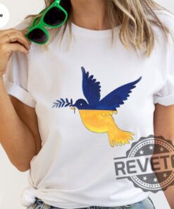 Stand With Ukraine T Shirt Hoodie Sweatshirt Support Ukraine Crewneck Shirt Ukraine Flag Tee Gifts For Women And Boyfriend