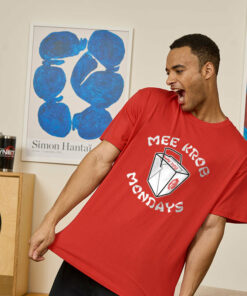 Mee Krob Mondays Geek T-Shirt