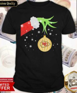 Funny The Grinch Hand Holding Kansas City Chiefs Christmas Shirt